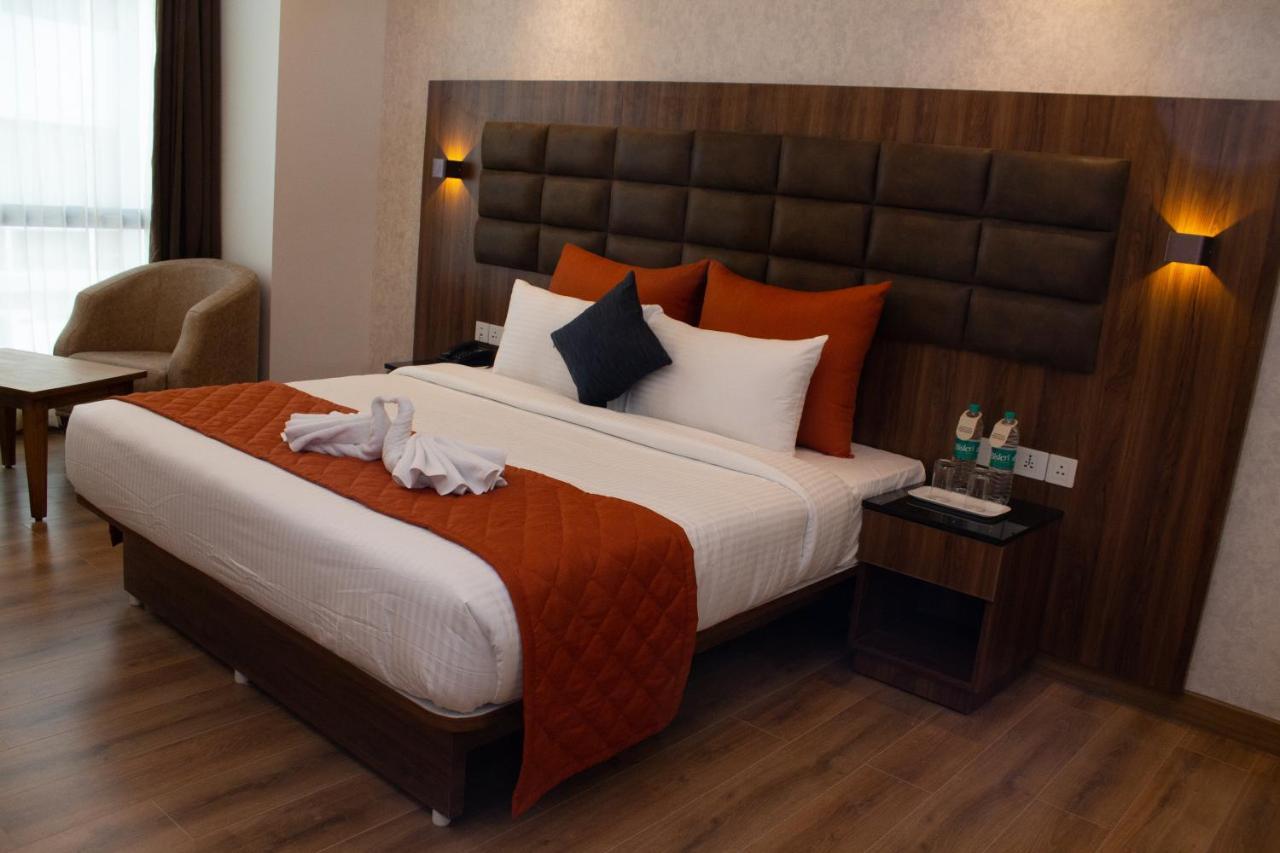 Shivas Galaxy Hotel Devanahalli Екстер'єр фото