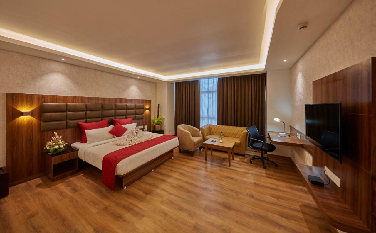 Shivas Galaxy Hotel Devanahalli Екстер'єр фото