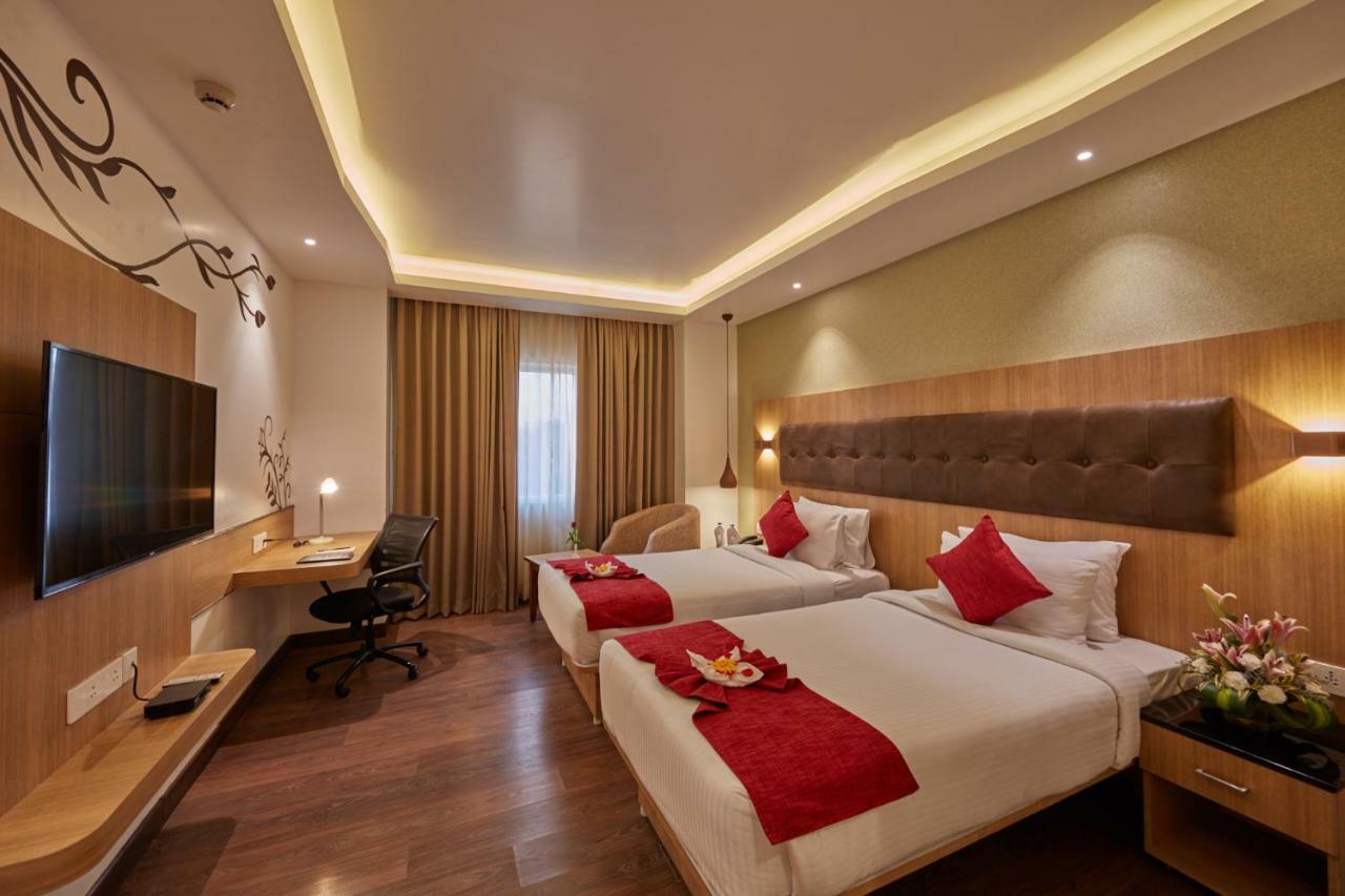 Shivas Galaxy Hotel Devanahalli Екстер'єр фото